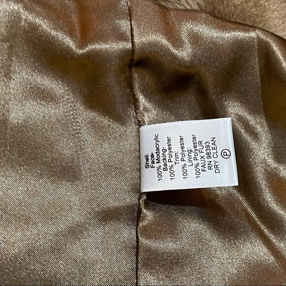 RLZ Brown Faux Fur Vest w/ Collar Front Pockets Soft Plush Winter Layering Piece - Picture 10 of 10